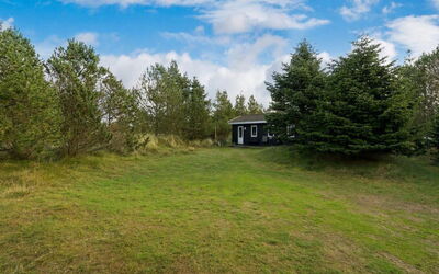 Magrete - 900M from the Sea