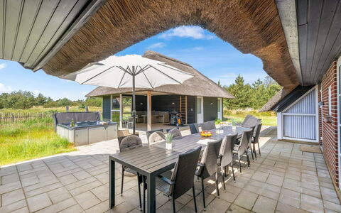 Vangel - 500M from the Sea: Dak, Land Lot, Verblijf, Huis, Landelijk Gebied, Schuur, Siding, Garden Gebouwen, Blokhut, Hut