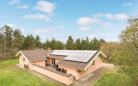 Vicktoria - 500M to the Fjord: Huis, Huis, Dak, Woongebied, Verblijf, Landgoed, Boerderij, Gazon, Landscaping, Siding