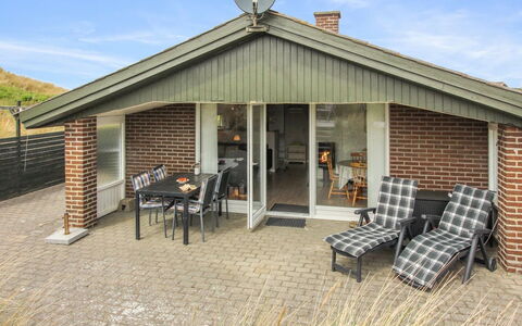 Laurens - from the Sea: Hout, Dak, Architectuur, Huis, Huis, Verblijf, Siding, Hardwood, Helling, Landgoed