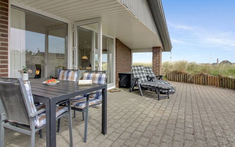 Laurens - from the Sea: Hout, Dak, Architectuur, Huis, Huis, Verblijf, Siding, Hardwood, Helling, Landgoed