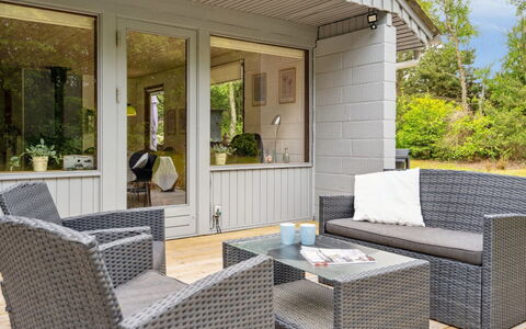 Marta - 1.5Km from the Sea: Huis, Dak, Huis, Verblijf, Schuur, Garden Gebouwen, Siding, Werf, Blokhut, Hut