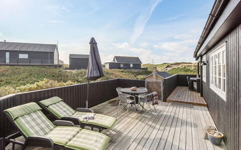Ayu - 100M from the Sea: Verblijf, Schuur, Hut, Boerderij, Prairie, Keet, Schuur, Blokhut, Garden Gebouwen