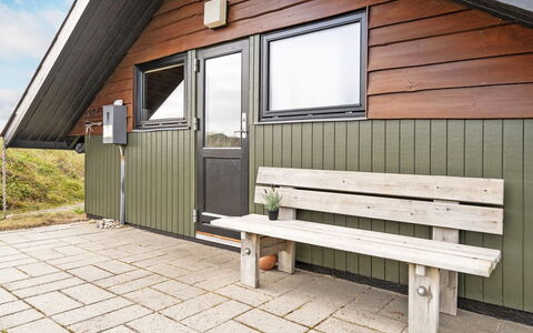 Ardan - from the Sea: Struik, Stedelijk Ontwerp, Groundcover, Steen, Appartement, Landgoed, Metselwerk, Balkon, Landscaping