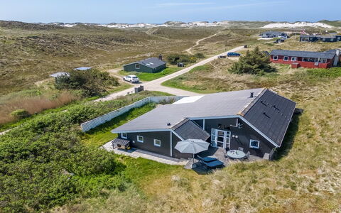 Saku - 495M to the Fjord: Huis, Dak, Huis, Verblijf, Schuur, Garden Gebouwen, Siding, Werf, Blokhut, Hut
