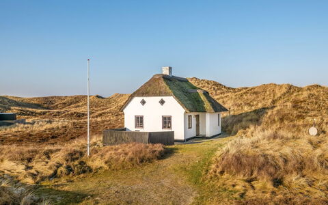 Trugot - 450M to the Fjord: Verblijf, Huis, Huis, Dak, Veranda, Landgoed, Siding, Garden Gebouwen, Boerderij, Werf