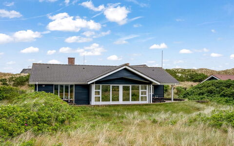 Eugenie - 450M from the Sea: Lucht, Blauw, Dag, Natuurlijke Omgeving, Wolk, Horizon, Strand, Zand, Ecoregio, Cumulus