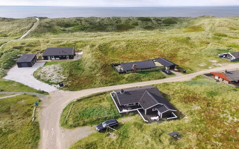 Ozeana - from the Sea: Struik, Stedelijk Ontwerp, Groundcover, Steen, Appartement, Landgoed, Metselwerk, Balkon, Landscaping