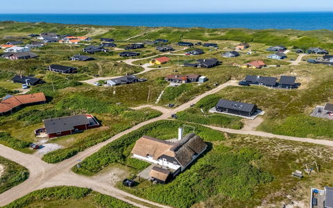 Annielle - from the Sea: Landschap, Land Lot, Hut