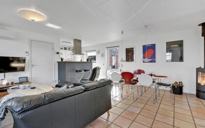 Teresia - 600M from the Sea