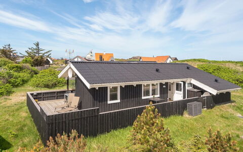 Gerlis - 75M from the Sea: Hout, Huis, Verblijf, Huis, Dak, Landelijk Gebied, Siding, Blokhut, Garden Gebouwen, Hardwood