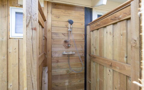 Gerlis - 75M from the Sea: Hout, Huis, Verblijf, Huis, Dak, Landelijk Gebied, Siding, Blokhut, Garden Gebouwen, Hardwood