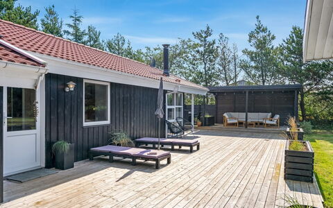 Ansfried - 900M from the Sea: Verblijf, Schuur, Hut, Boerderij, Prairie, Keet, Schuur, Blokhut, Garden Gebouwen