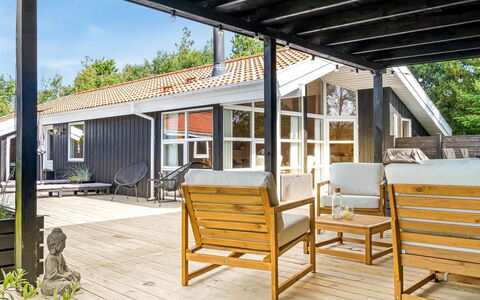 Ansfried - 900M from the Sea: Verblijf, Schuur, Hut, Boerderij, Prairie, Keet, Schuur, Blokhut, Garden Gebouwen
