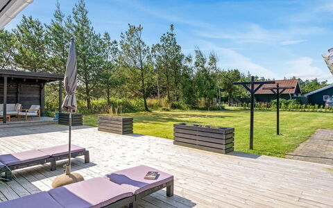 Ansfried - 900M from the Sea: Verblijf, Schuur, Hut, Boerderij, Prairie, Keet, Schuur, Blokhut, Garden Gebouwen