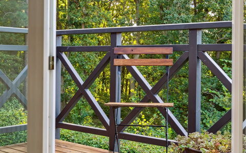 Thiokk - 500M from the Sea: Hout, Huis, Veranda, Dek, Hardwood, Dak, Beits, Houten Vloer, Eco Hotel
