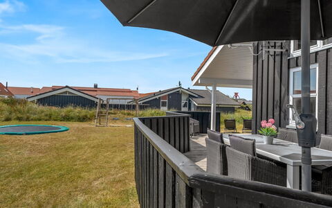 Nedelko - 250M from the Sea: Huis, Dak, Huis, Woongebied, Architectuur, Veranda, Land Lot, Schaduw, Verblijf, Siding