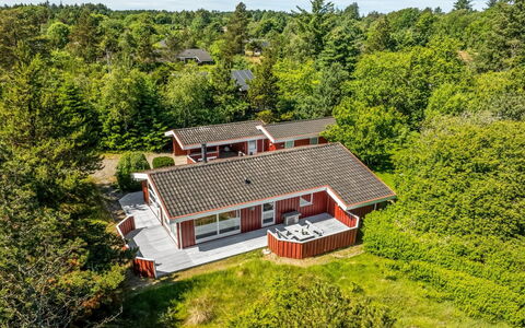Anneke - 2Km from the Sea: Architectuur, Dak, Huis, Samengesteld Materiaal, Daylighting, Siding, Oprit
