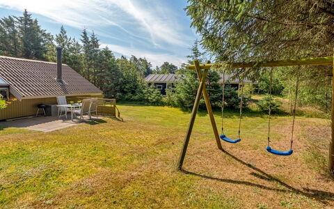 Maritha - 950M from the Sea: Gras, Struik, Land Lot, Schaduw, Verblijf, Tuin, Gazon, Landscaping, Weide, Garden Gebouwen