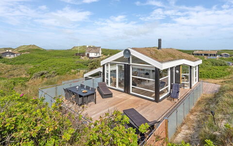 Swerting - 230M from the Sea: Huis, Verblijf, Veranda, Siding, Boerderij, Outdoor Structuur