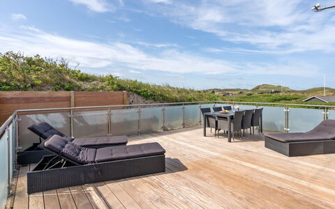 Swerting - 230M from the Sea: Huis, Verblijf, Veranda, Siding, Boerderij, Outdoor Structuur