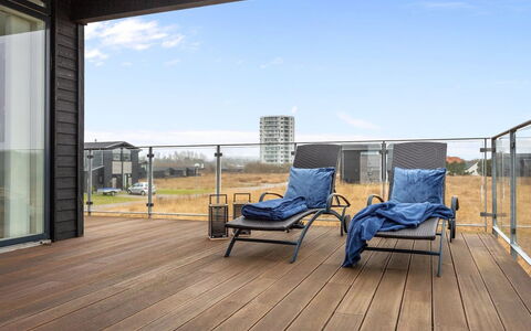 Gerniot - 500M from the Sea: Architectuur, Dak, Huis, Samengesteld Materiaal, Daylighting, Siding, Oprit