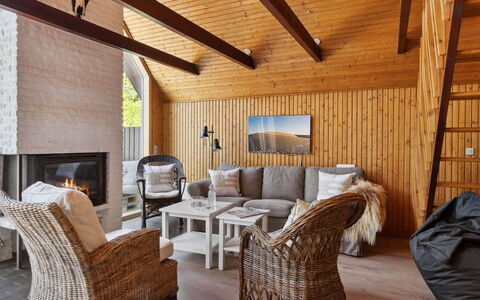 Anssi - 300M from the Sea: Hout, Huis, Verblijf, Huis, Dak, Landelijk Gebied, Siding, Blokhut, Garden Gebouwen, Hardwood