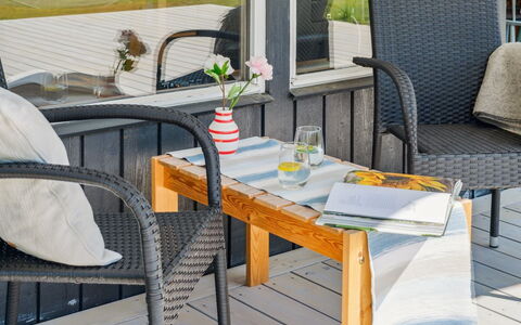 Sjard - 700M from the Sea: Hout, Huis, Verblijf, Huis, Dak, Landelijk Gebied, Siding, Blokhut, Garden Gebouwen, Hardwood