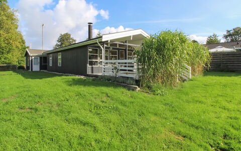 Sjard - 700M from the Sea: Hout, Huis, Verblijf, Huis, Dak, Landelijk Gebied, Siding, Blokhut, Garden Gebouwen, Hardwood