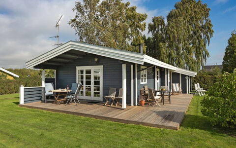 Rosabella - 600M from the Sea: Dak, Land Lot, Verblijf, Huis, Landelijk Gebied, Schuur, Siding, Garden Gebouwen, Blokhut, Hut
