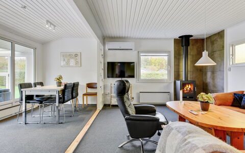 Cenia - 450M from the Sea: Interieur Ontwerp, Plafond, Flooring, Hout, Meubilair, Verdieping, Woonkamer, Bankstel, Kamer, Huis