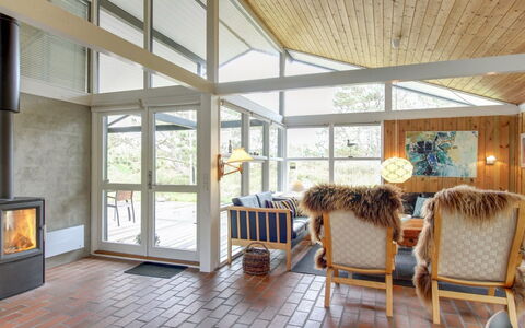 Alin - 600M from the Sea: Dak, Land Lot, Verblijf, Huis, Landelijk Gebied, Schuur, Siding, Garden Gebouwen, Blokhut, Hut