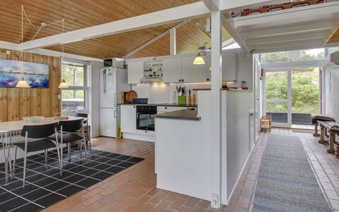 Alin - 600M from the Sea: Dak, Land Lot, Verblijf, Huis, Landelijk Gebied, Schuur, Siding, Garden Gebouwen, Blokhut, Hut