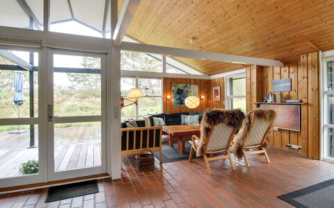 Alin - 600M from the Sea: Dak, Land Lot, Verblijf, Huis, Landelijk Gebied, Schuur, Siding, Garden Gebouwen, Blokhut, Hut