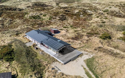Hristina - 200M from the Sea: Dak, Land Lot, Verblijf, Huis, Landelijk Gebied, Schuur, Siding, Garden Gebouwen, Blokhut, Hut