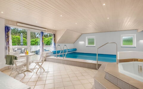 Tuula - 1Km from the Sea: Dak, Huis, Huis, Verblijf, Siding, Landgoed, Oprit, Garden Gebouwen, Werf, Schuur