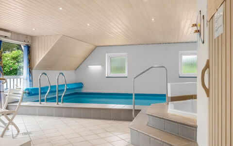 Tuula - 1Km from the Sea: Dak, Huis, Huis, Verblijf, Siding, Landgoed, Oprit, Garden Gebouwen, Werf, Schuur