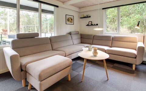 Blia - 1.5Km from the Sea: Appartement, Woonkamer, Houten Vloer, Beits, Hotel
