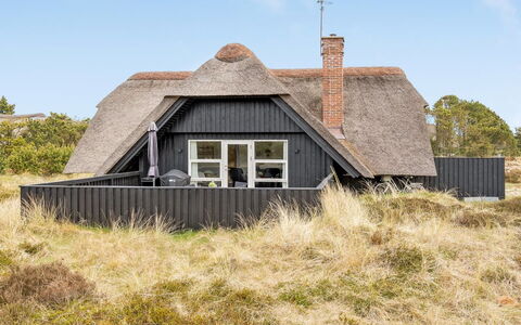 Vladan - 1.6Km from the Sea: Verblijf, Huis, Huis, Dak, Veranda, Landgoed, Siding, Garden Gebouwen, Boerderij, Werf
