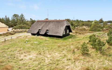 Vladan - 1.6Km from the Sea: Verblijf, Huis, Huis, Dak, Veranda, Landgoed, Siding, Garden Gebouwen, Boerderij, Werf