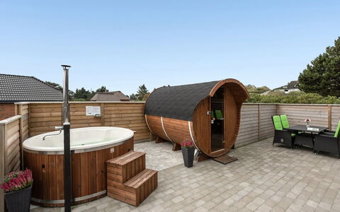 Ulva - 400M from the Sea: Architectuur, Dak, Huis, Samengesteld Materiaal, Daylighting, Siding, Oprit