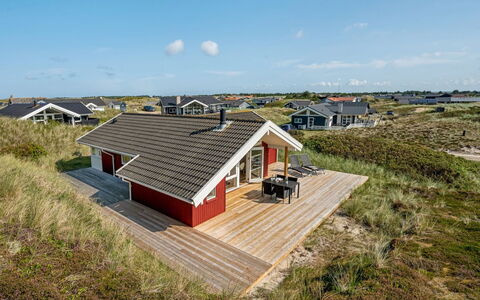 Emelie - 200M from the Sea: Architectuur, Dak, Huis, Samengesteld Materiaal, Daylighting, Siding, Oprit