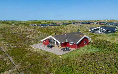 Emelie - 200M from the Sea: Architectuur, Dak, Huis, Samengesteld Materiaal, Daylighting, Siding, Oprit