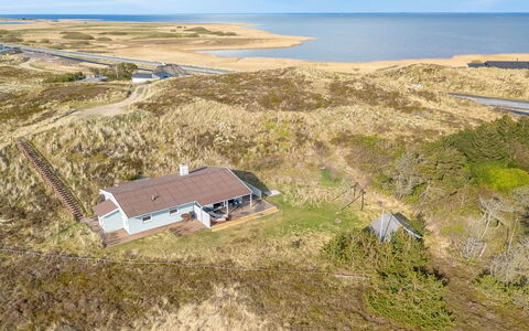 Sutere - 200M to the Fjord: Huis, Dak, Huis, Verblijf, Schuur, Garden Gebouwen, Siding, Werf, Blokhut, Hut