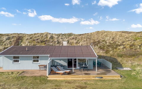 Sutere - 200M to the Fjord: Huis, Dak, Huis, Verblijf, Schuur, Garden Gebouwen, Siding, Werf, Blokhut, Hut