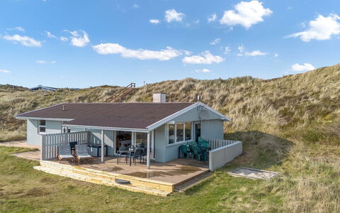 Sutere - 200M to the Fjord: Huis, Dak, Huis, Verblijf, Schuur, Garden Gebouwen, Siding, Werf, Blokhut, Hut