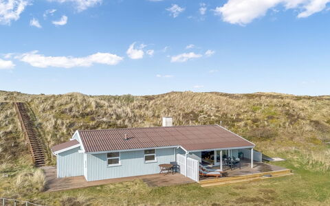 Sutere - 200M to the Fjord: Huis, Dak, Huis, Verblijf, Schuur, Garden Gebouwen, Siding, Werf, Blokhut, Hut