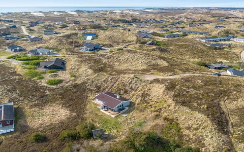 Sutere - 200M to the Fjord: Huis, Dak, Huis, Verblijf, Schuur, Garden Gebouwen, Siding, Werf, Blokhut, Hut