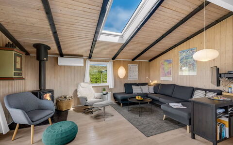 Friedel - 150M from the Sea: Interieur Ontwerp, Hout, Plafond, Flooring, Verdieping, Meubilair, Woonkamer, Bankstel, Kamer, Huis