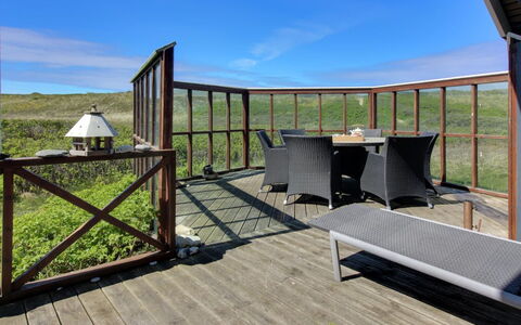 Egidia - 50M from the Sea: Meubilair, Interieur Ontwerp, Stoel, Flooring, Tafel, Toevlucht, Verdieping, Plafond, Kamer, Eco Hotel